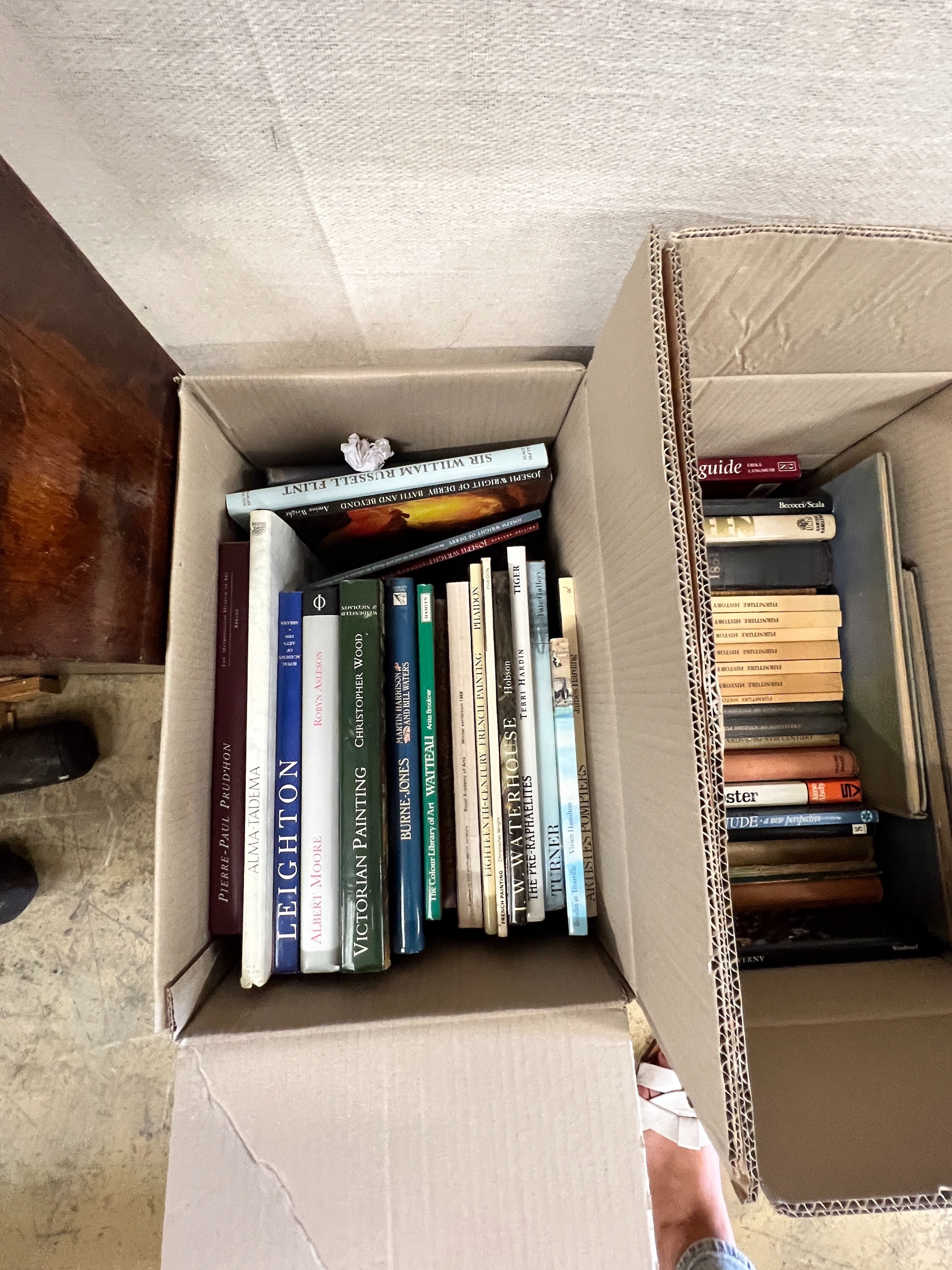 Six boxes of assorted books, mainly fine art reference